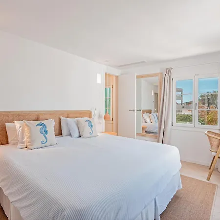 The Sea Club Bed & Breakfast 3*